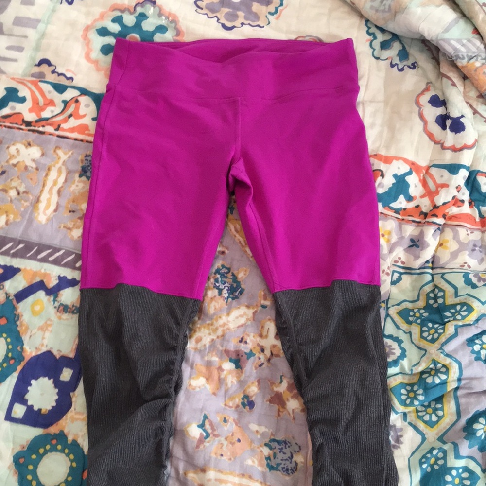 Alo Yoga Goddess Legging